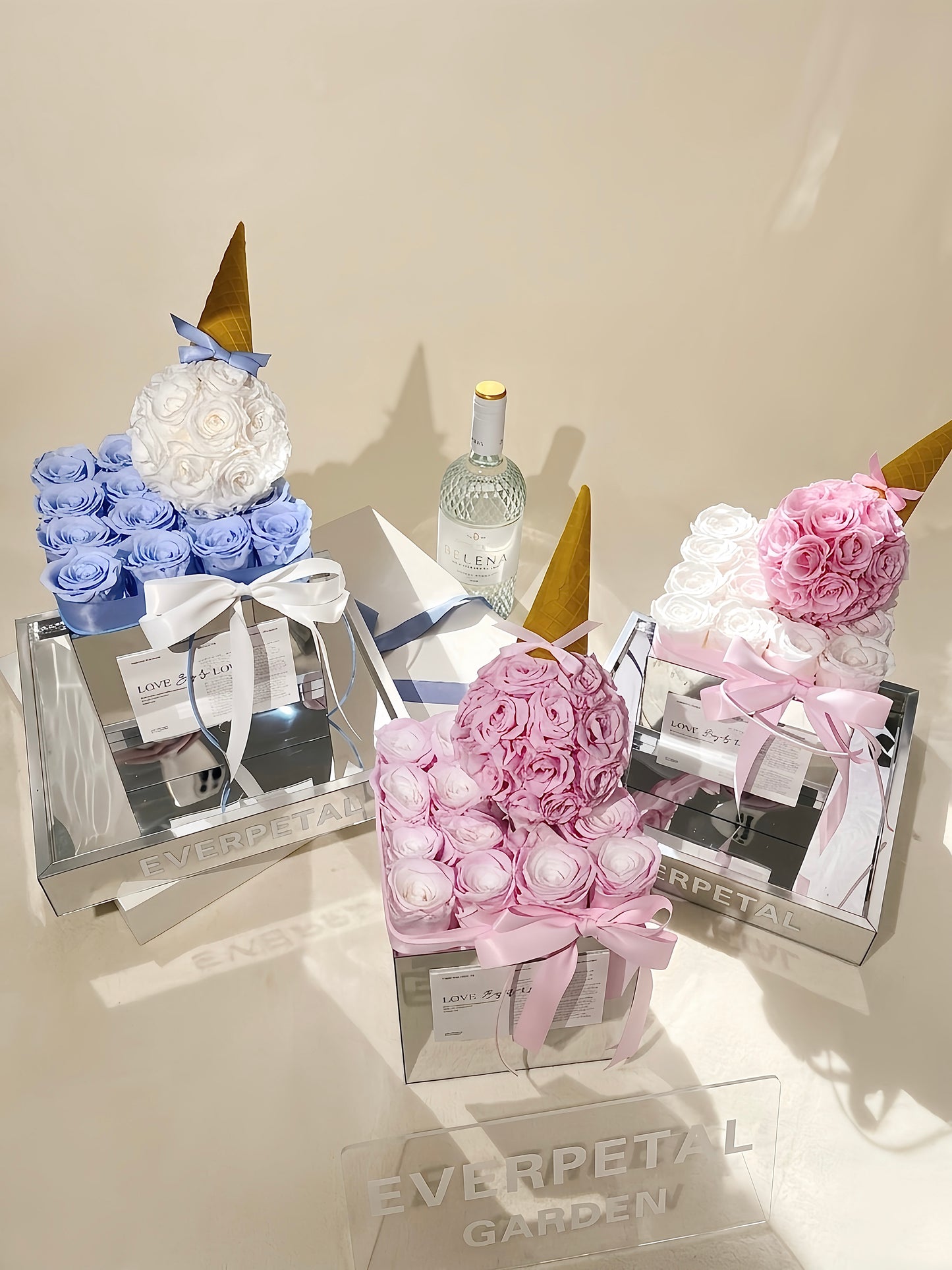 Blue Ice Cream | Real Preserved Flower Mirrored Box